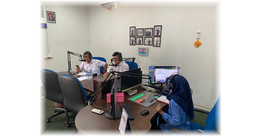 Indonesian radio station RRI PRO 1 installs a CAPITOL IP console in its Banten studio.
