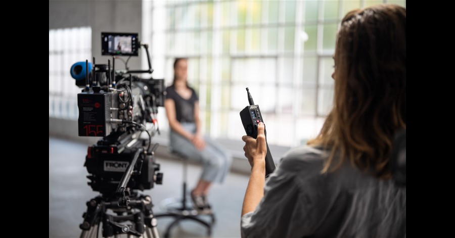 New ARRI Zoom Main Unit ZMU-4 offers flexible connectivity and control.